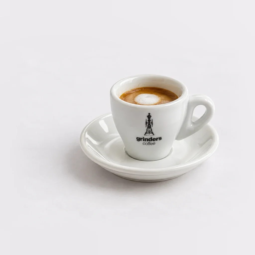 Short Macchiato, side view